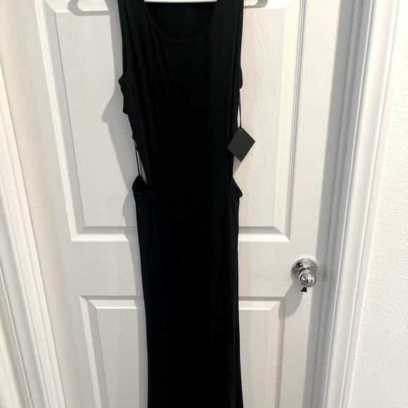 Revolve ♥️ Boulee Cruz Maxi Dress in Black 2 - Picture 7 of 14